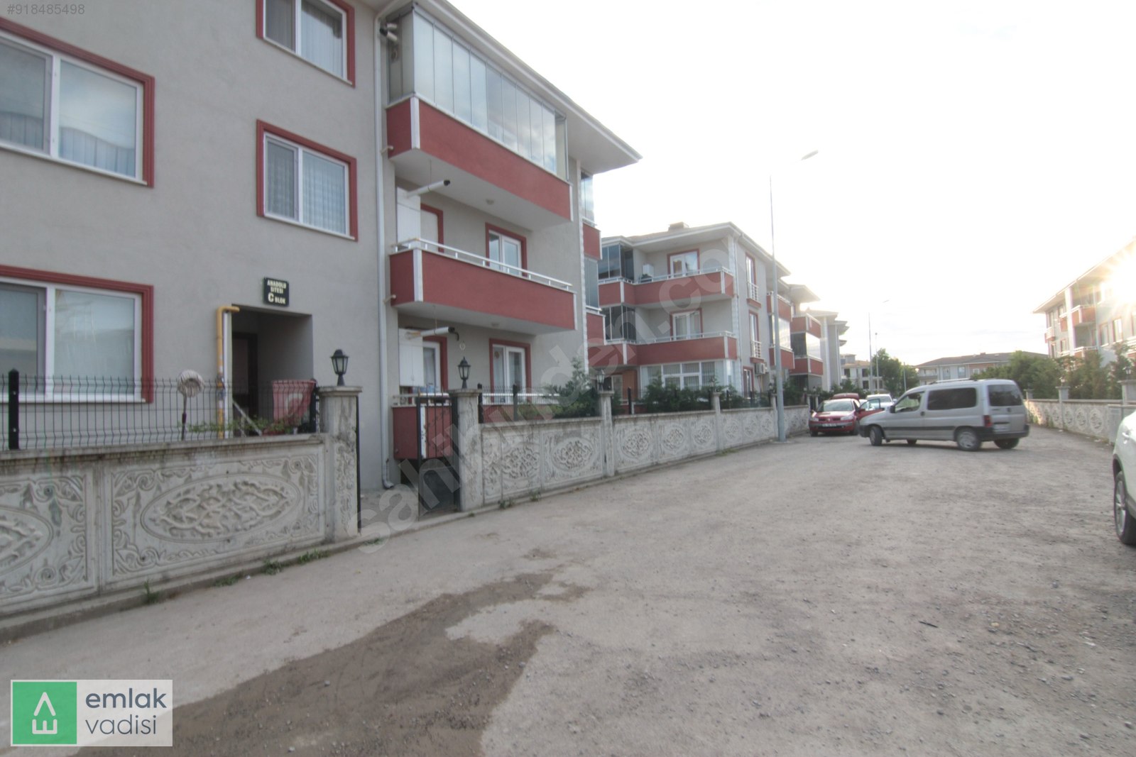 Yazlık Anadolu Sitesinde Satılık Daire EmlakVadisi